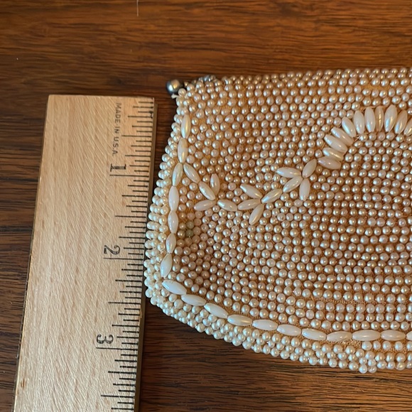 Vintage Beaded Change Purse with Mirror - Picture 6 of 6